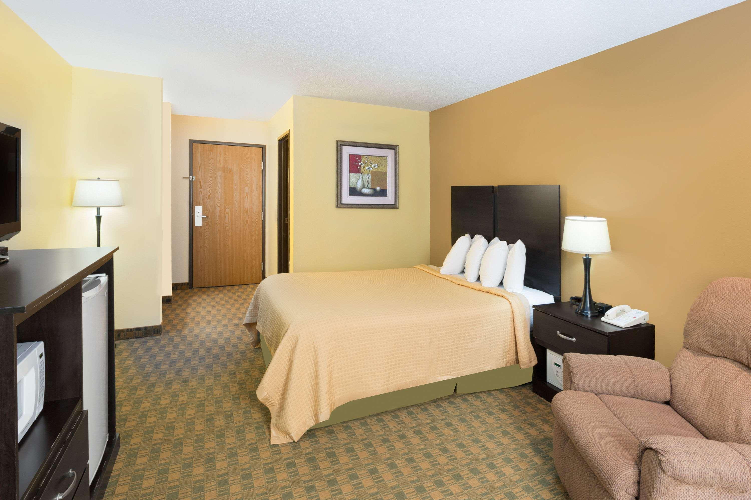 Econo Lodge Inn&Suites Yankton Exterior foto